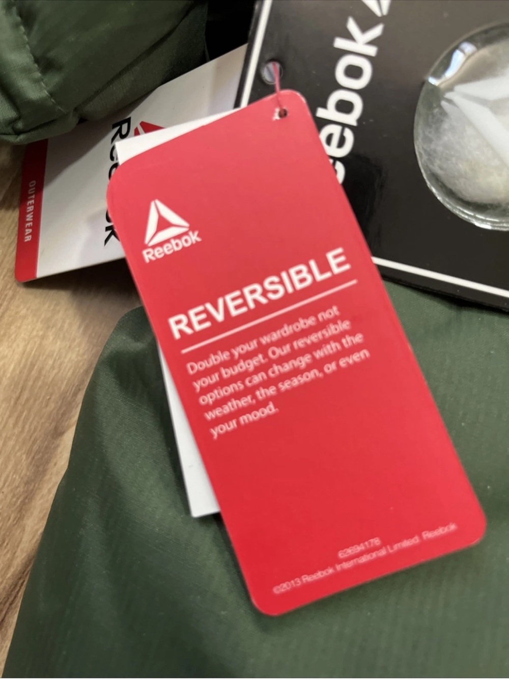 Reebok Olive Green Jacket Reversible with Black Zipper Detailing - Picture 14 of 16